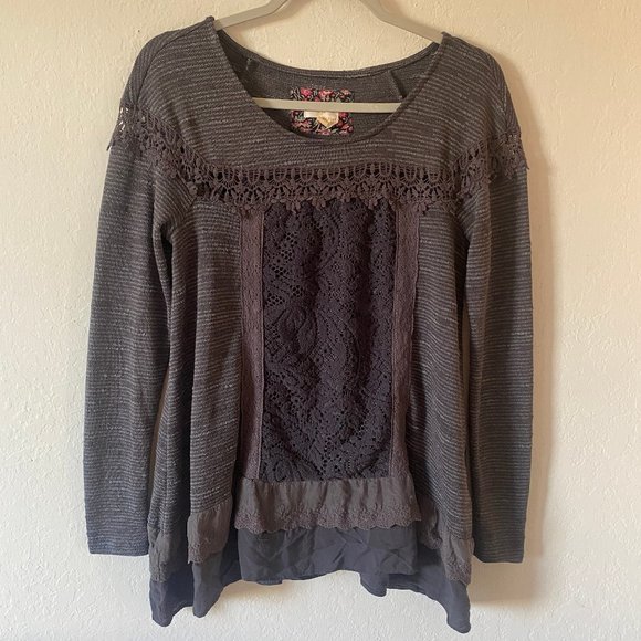 Anthropologie Tops - Anthropologie Meadow Rue Womens Blouse Ruffle Size S Gray Crochet Stripe Top